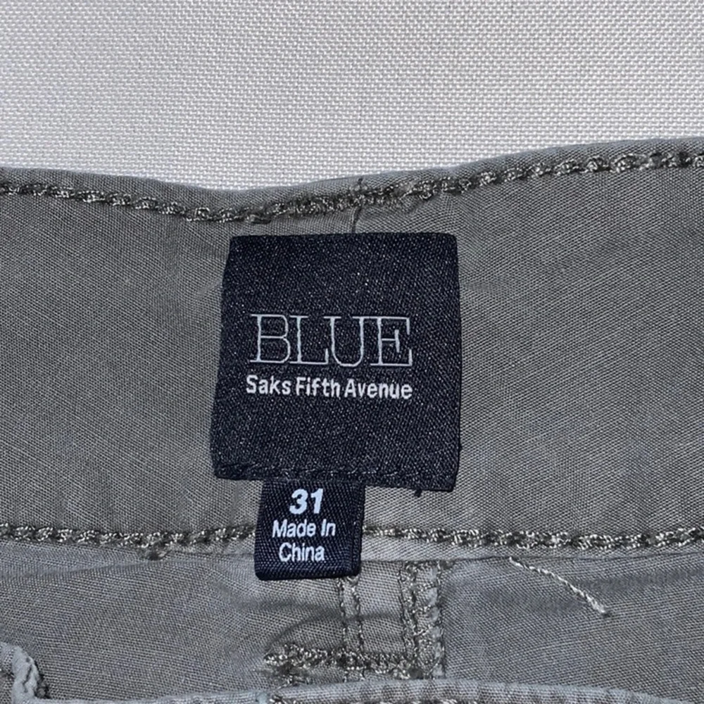 BLUE Saks Fifth Ave Gray Cuffed Shorts Size 31